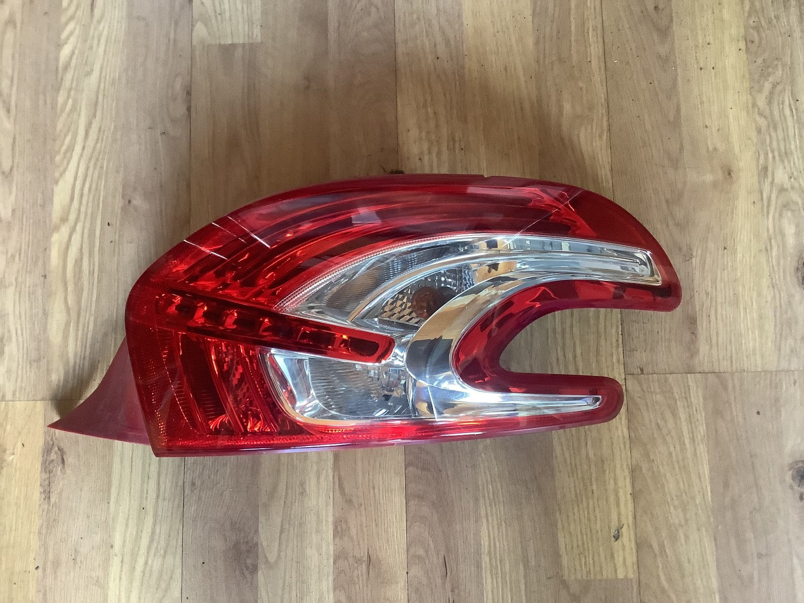 PEUGEOT 208 DRIVER'S SIDE O/S REAR LIGHT 2012 20150