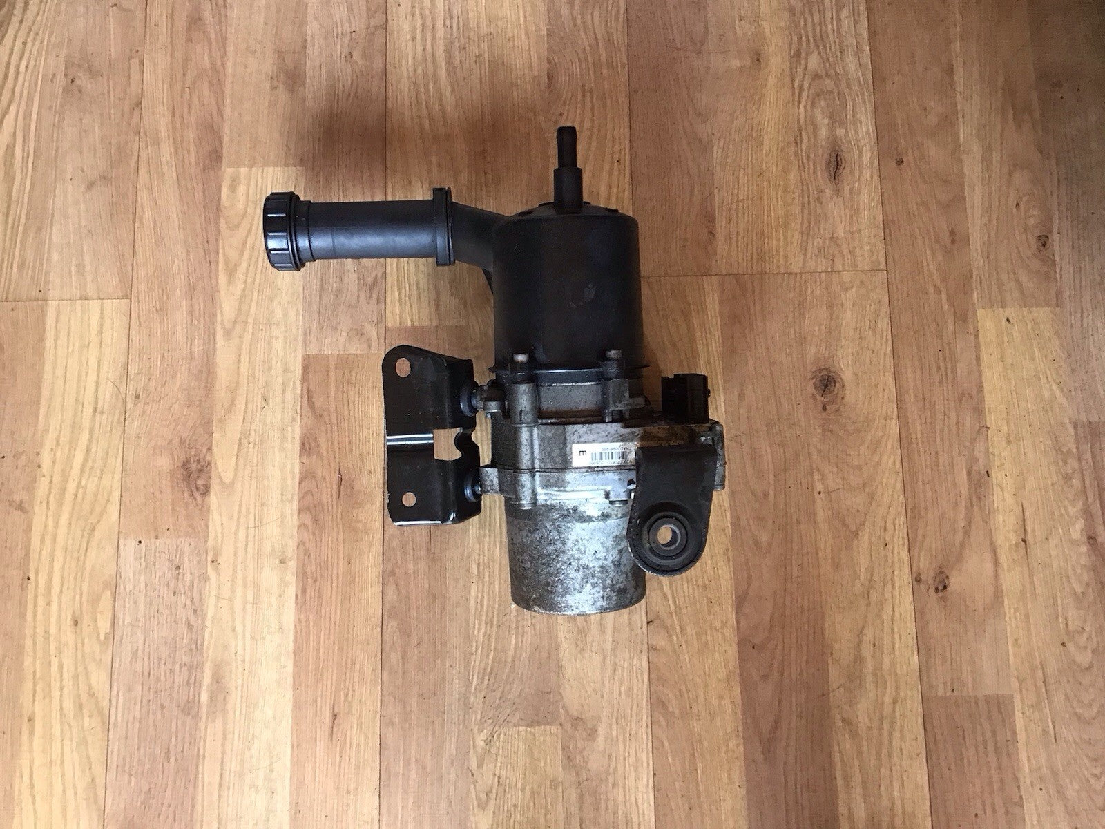 PEUGEOT 3008 1.6 HDI POWER STEERING PUMP V29007061D 2008 20120