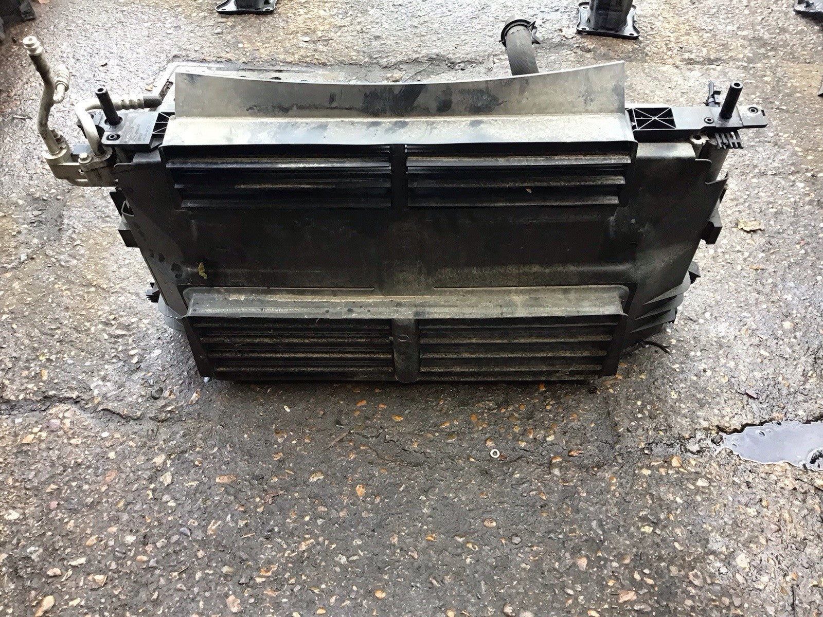 FORD FOCUS MK3 1.6 PETROL RADIATOR RAD PACK 8V61 8C607 F 2011 20141