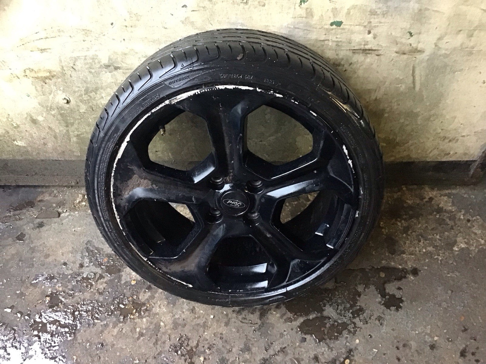 FORD FIESTA ST BLACK ALLOY WHEEL AND TYRE 17" 7Jx17 ET47.5 C1BC TBFC1