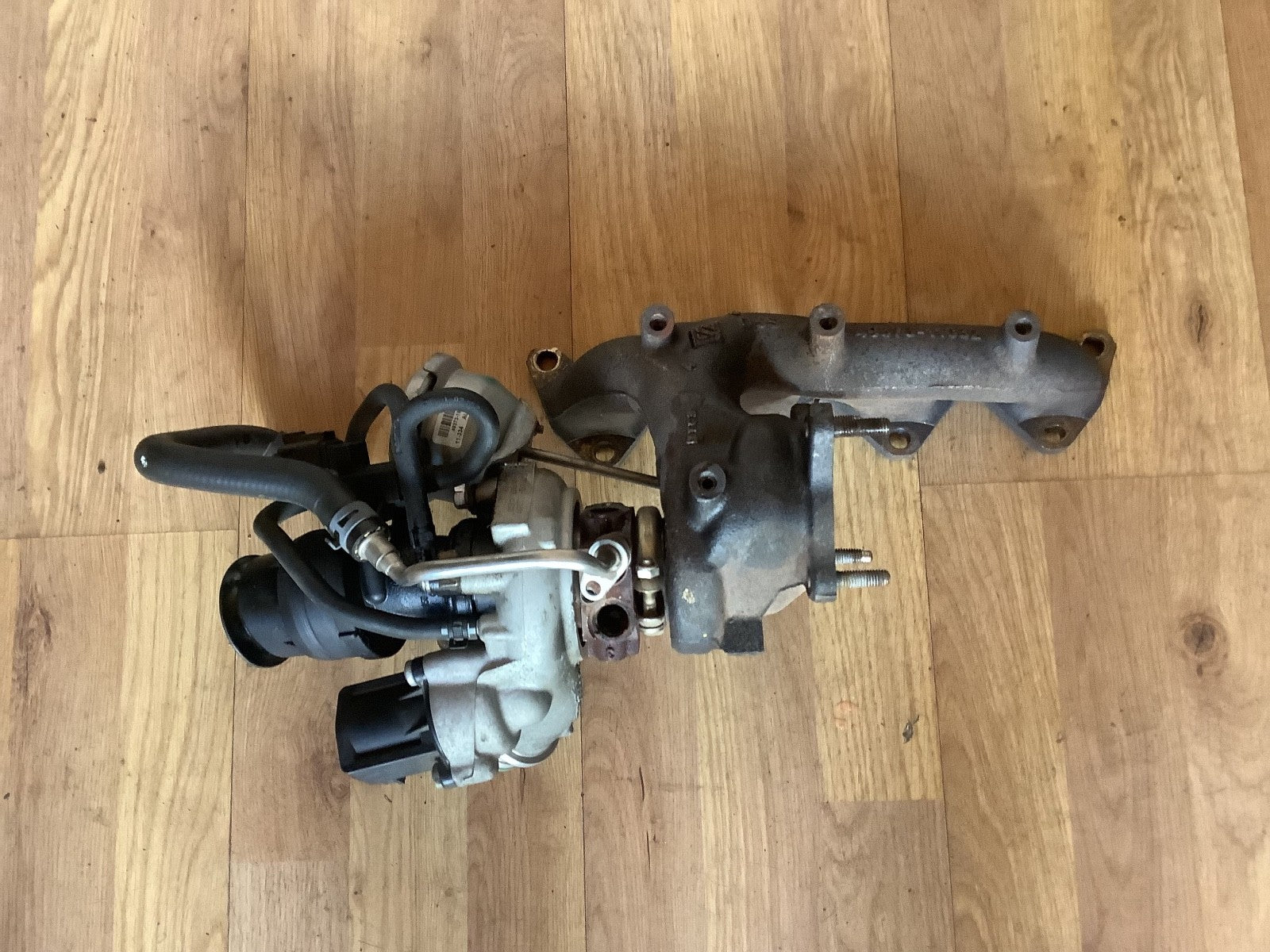 VOLKSWAGEN GOLF MK6 1.4 TSI TURBOCHARGER 49373 18030 CAXA 2009 20121