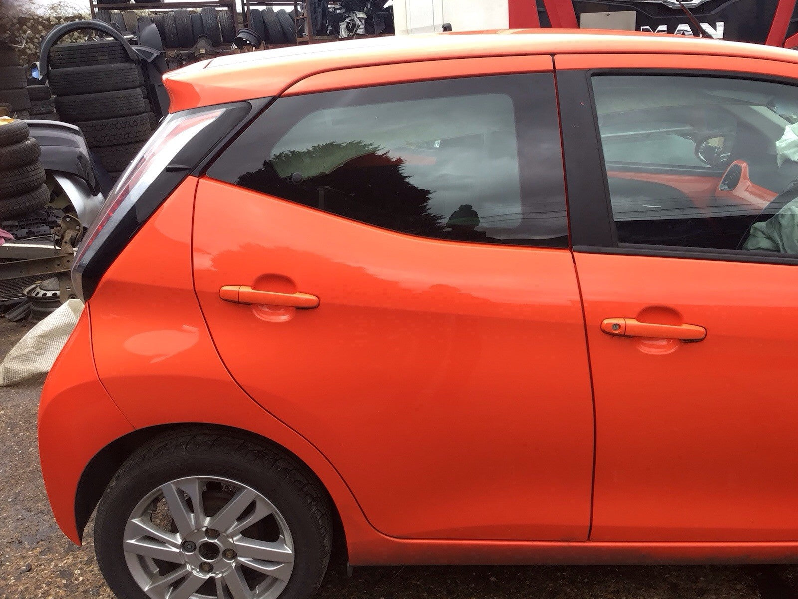 TOYOTA AYGO MK2 DRIVER'S SIDE REAR O/S/R DOOR ORANGE 4W5 2014 20211