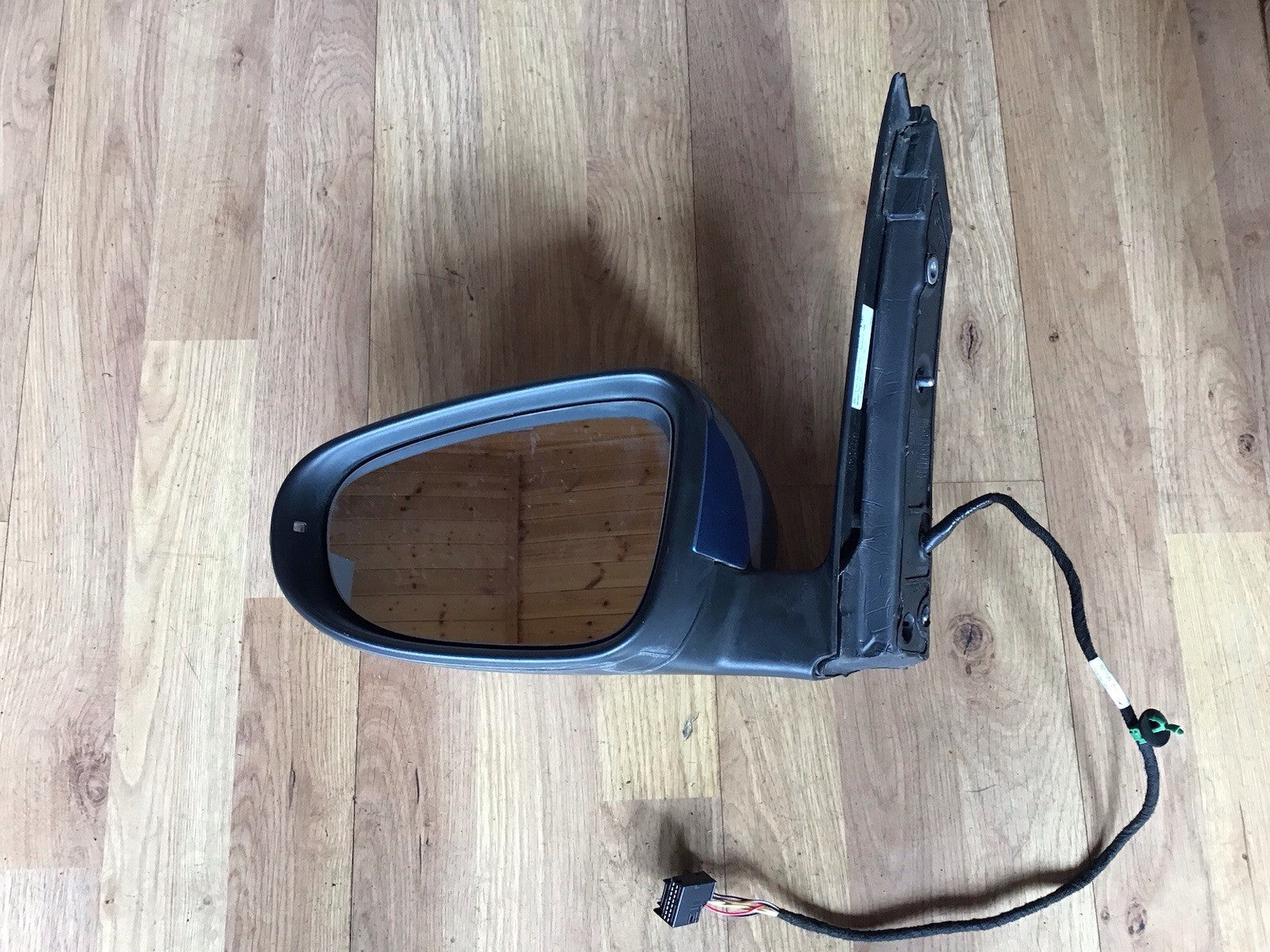 VOLKSWAGEN TOURAN PASSENGER'S SIDE N/S DOOR MIRROR PACIFIC BLUE LA5J 2010 20151