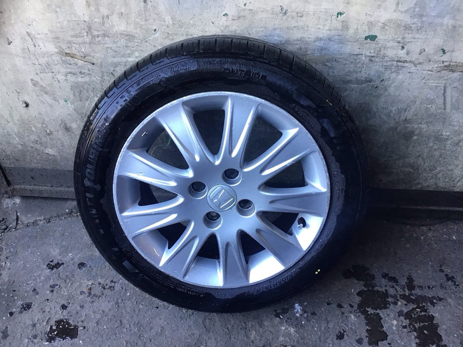 HONDA JAZZ ALLOY WHEEL 15'' TYRE 185X55X15 SAA 560F0