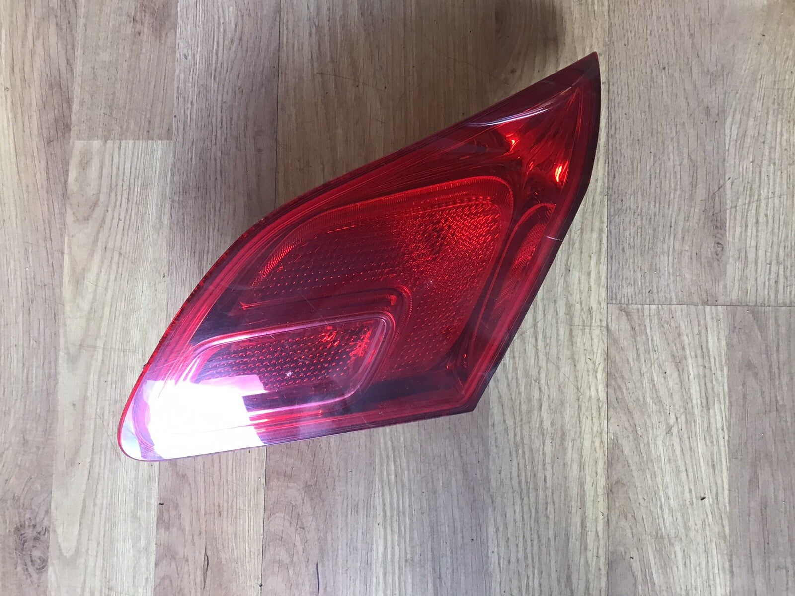 VAUXHALL ASTRA J DRIVER'S SIDE O/S INNER REAR LIGHT 5 DOOR 2009 20121