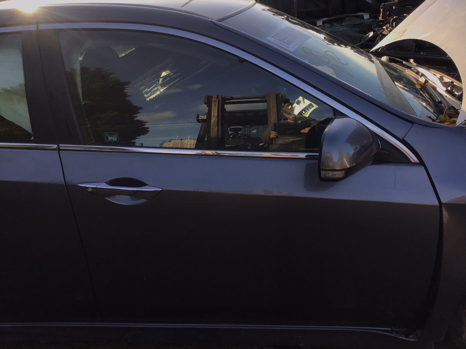 HONDA ACCORD MK8 DRIVER'S SIDE O/S FRONT DOOR POLISHED METAL NH737M 2008 151