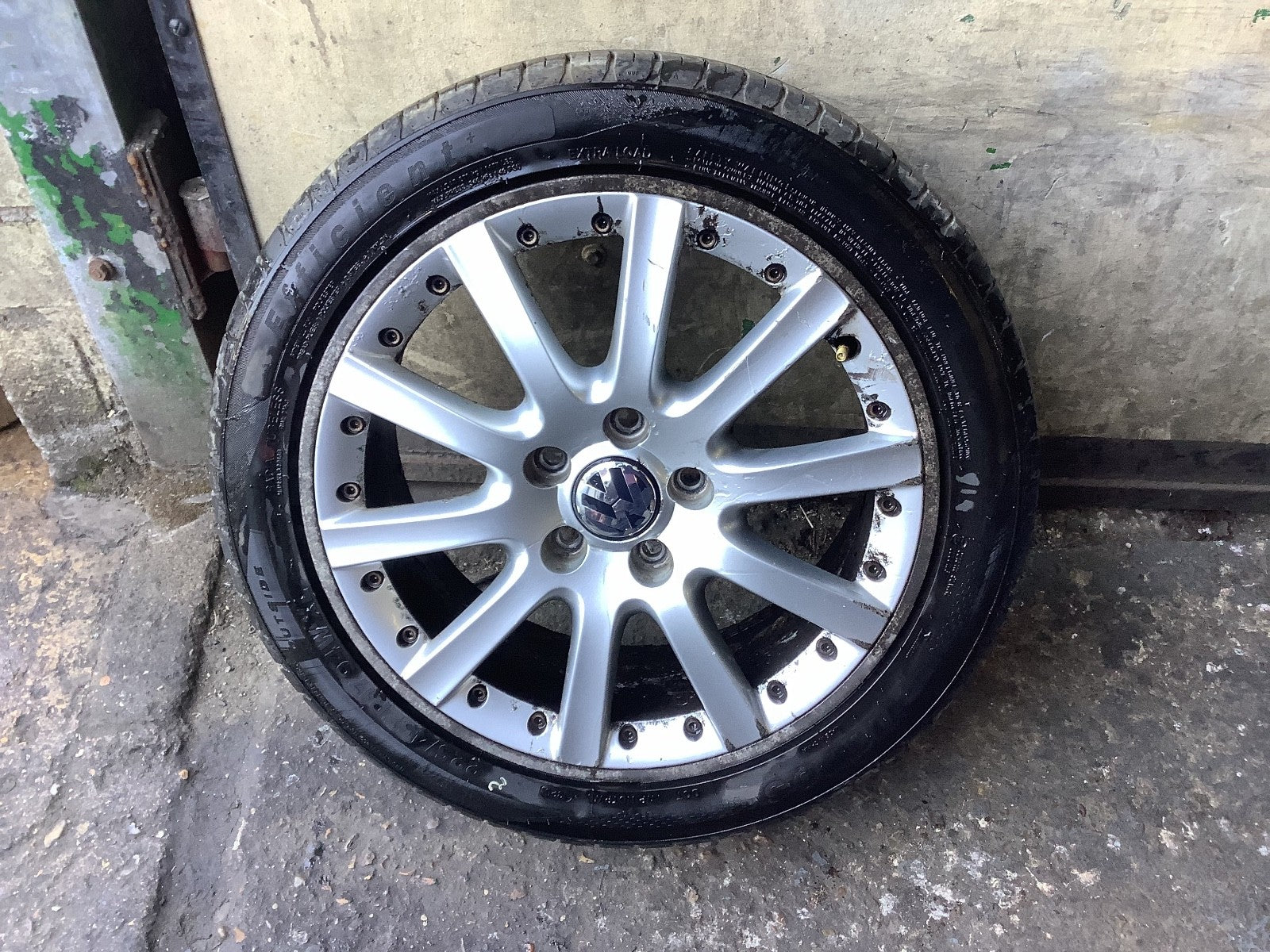 VOLKSWAGEN GOLF MK5 ALLOY WHEEL 17" 1K0601025K WITH TYRE 225X45X17 2002 20080