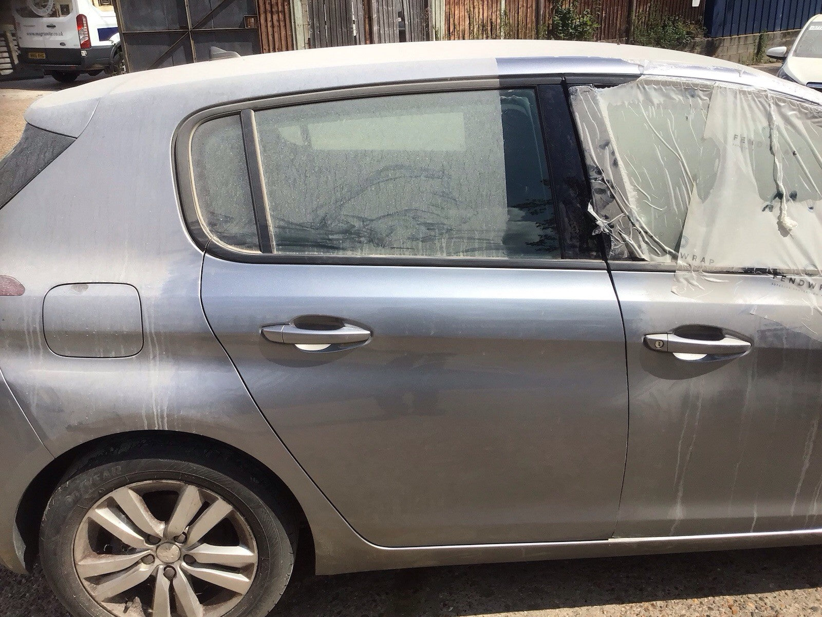 PEUGEOT 308 MK2 DRIVER'S SIDE O/S REAR DOOR ARTENSE GREY KCA 2013 20191