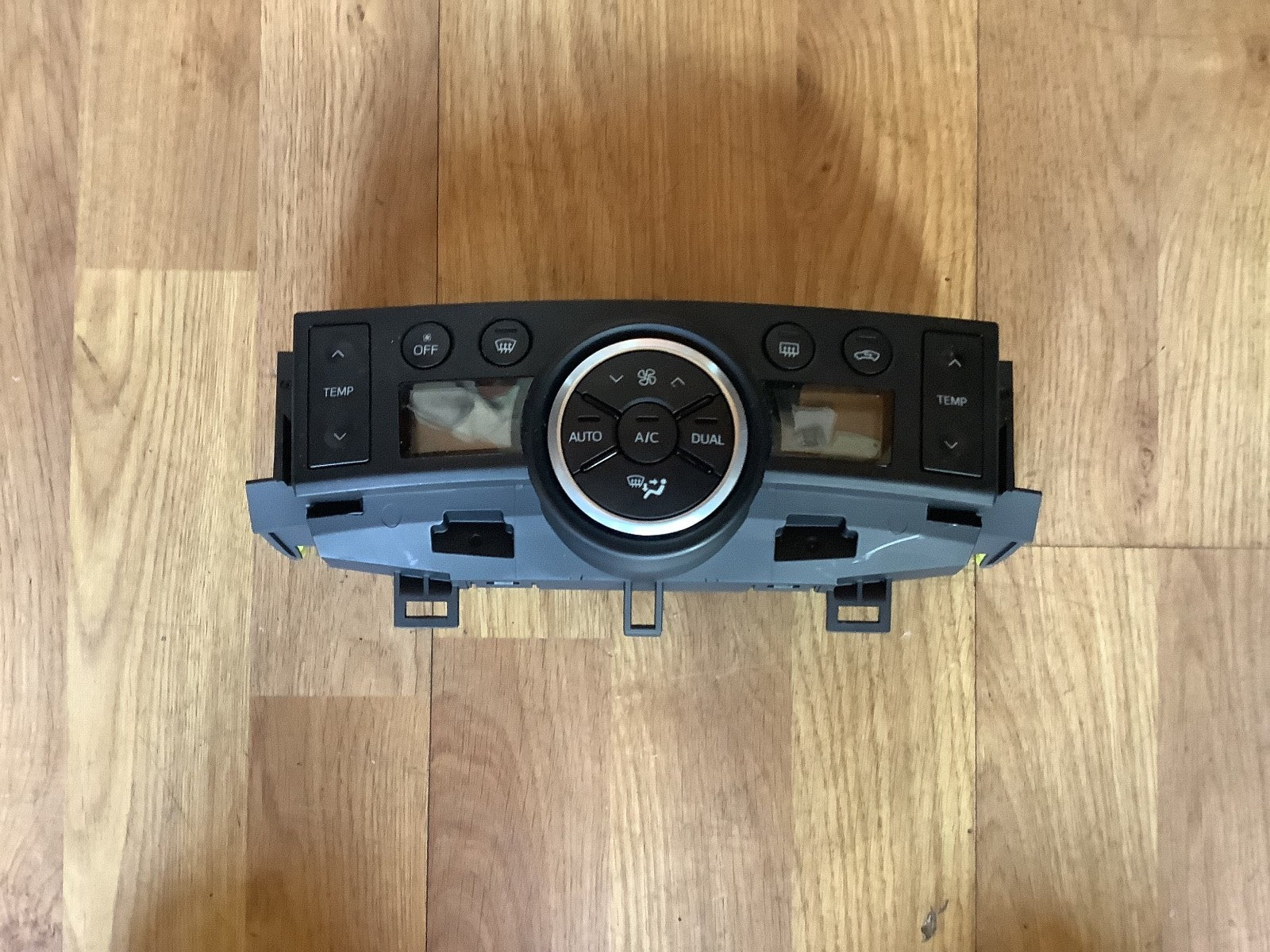 TOYOTA VERSO MK2 HEATER CLIMATE CONTROL UNIT SWITCH 55900 0F150 2013 20180