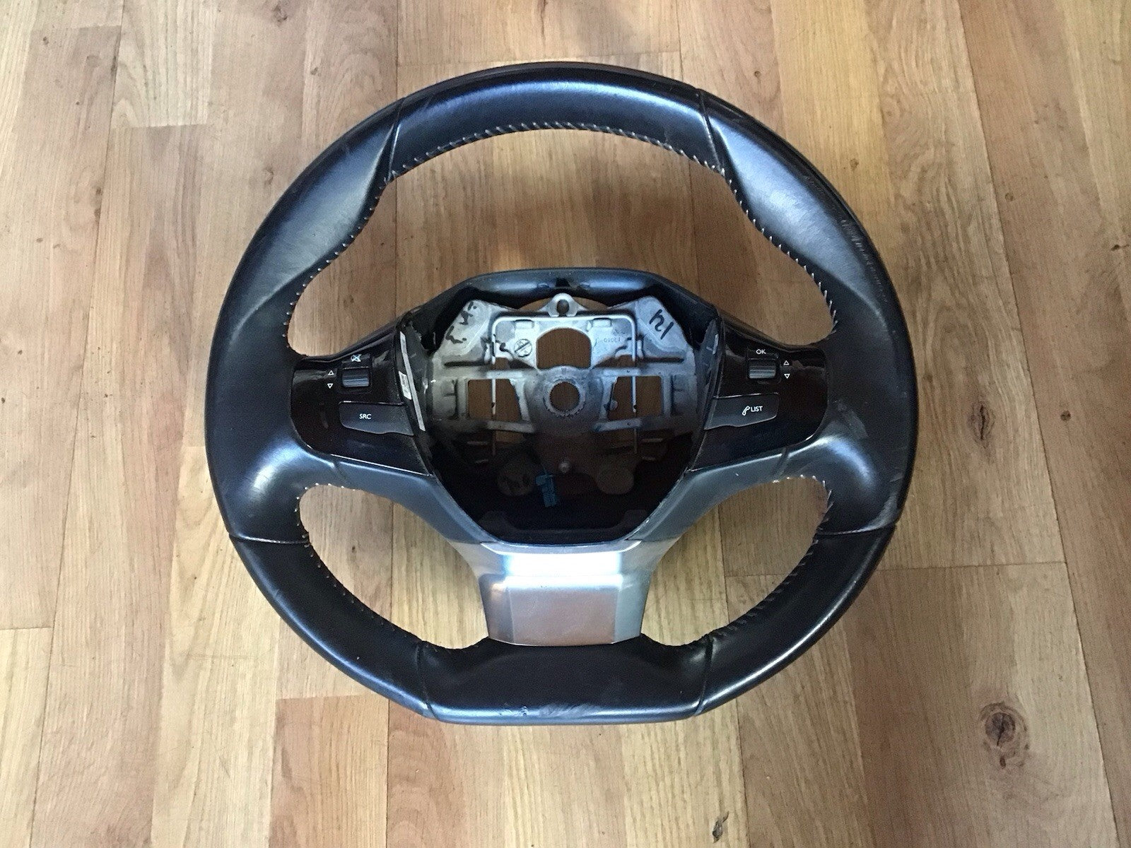 PEUGEOT 308 DRIVERS SIDE STEERING WHEEL 86758803 2013 20210