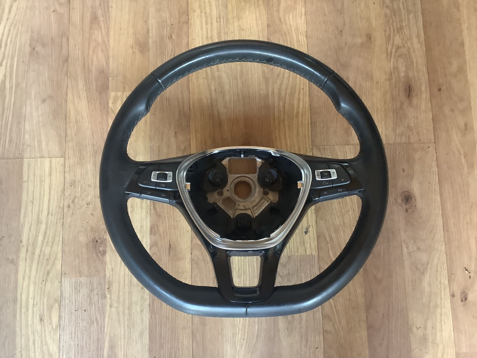 VOLKSWAGEN POLO 6R STEERING WHEEL 6C0419091BP 2014 20170