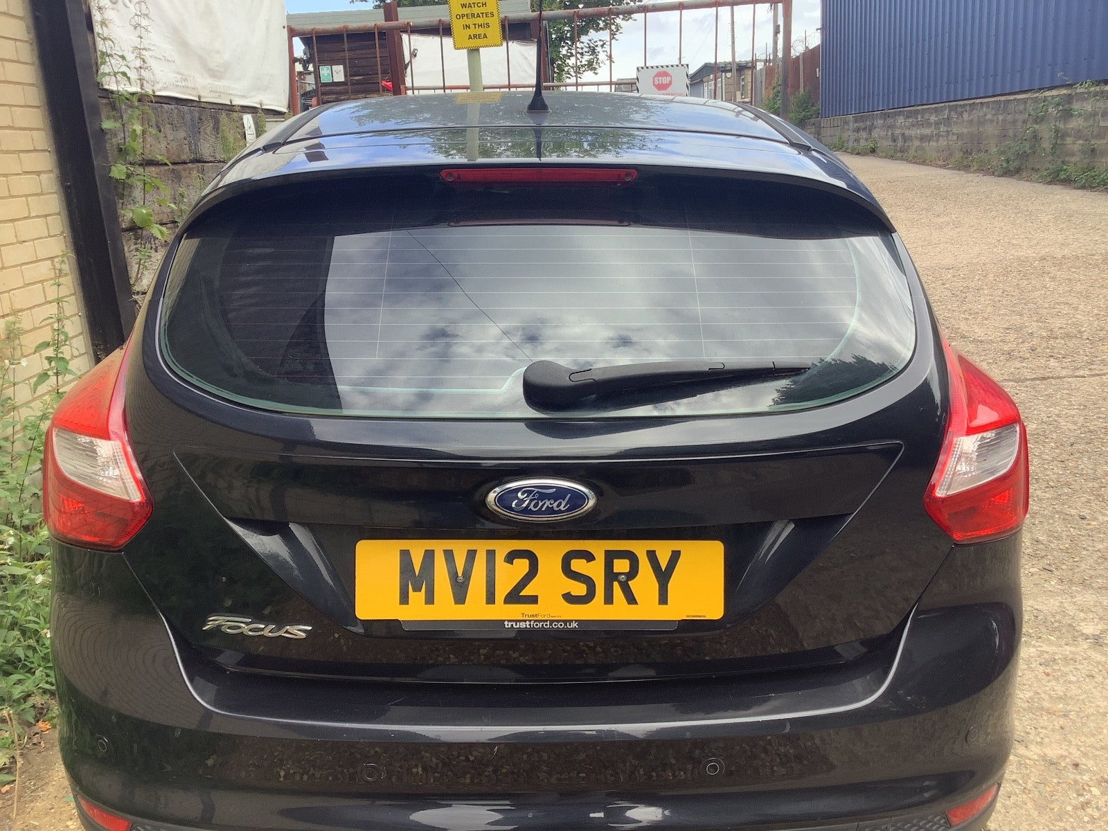 FORD FOCUS MK3 TAILGATE PANTHER BLACK METALLIC 5 DOOR HATCHBACK 2011 20181