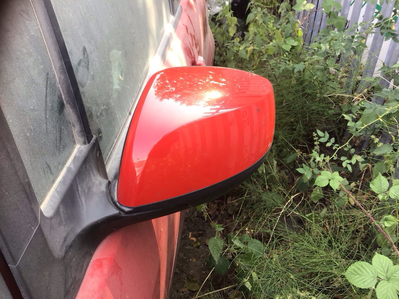 SUZUKI SPLASH PASSENGERS SIDE N/S DOOR MIRROR IN BLAZE RED CODE ZCFB 2008 20141