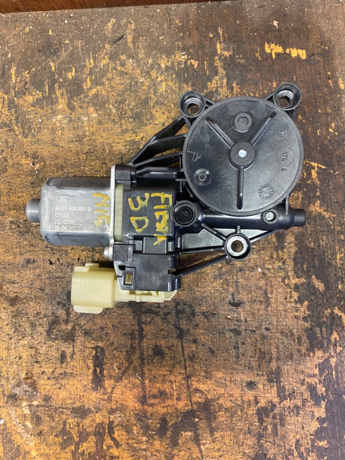 FORD FIESTA MK7 PASSENGER SIDE WINDOW MOTOR 3 DOOR MODEL 8A61 14A389 B 2013 20171