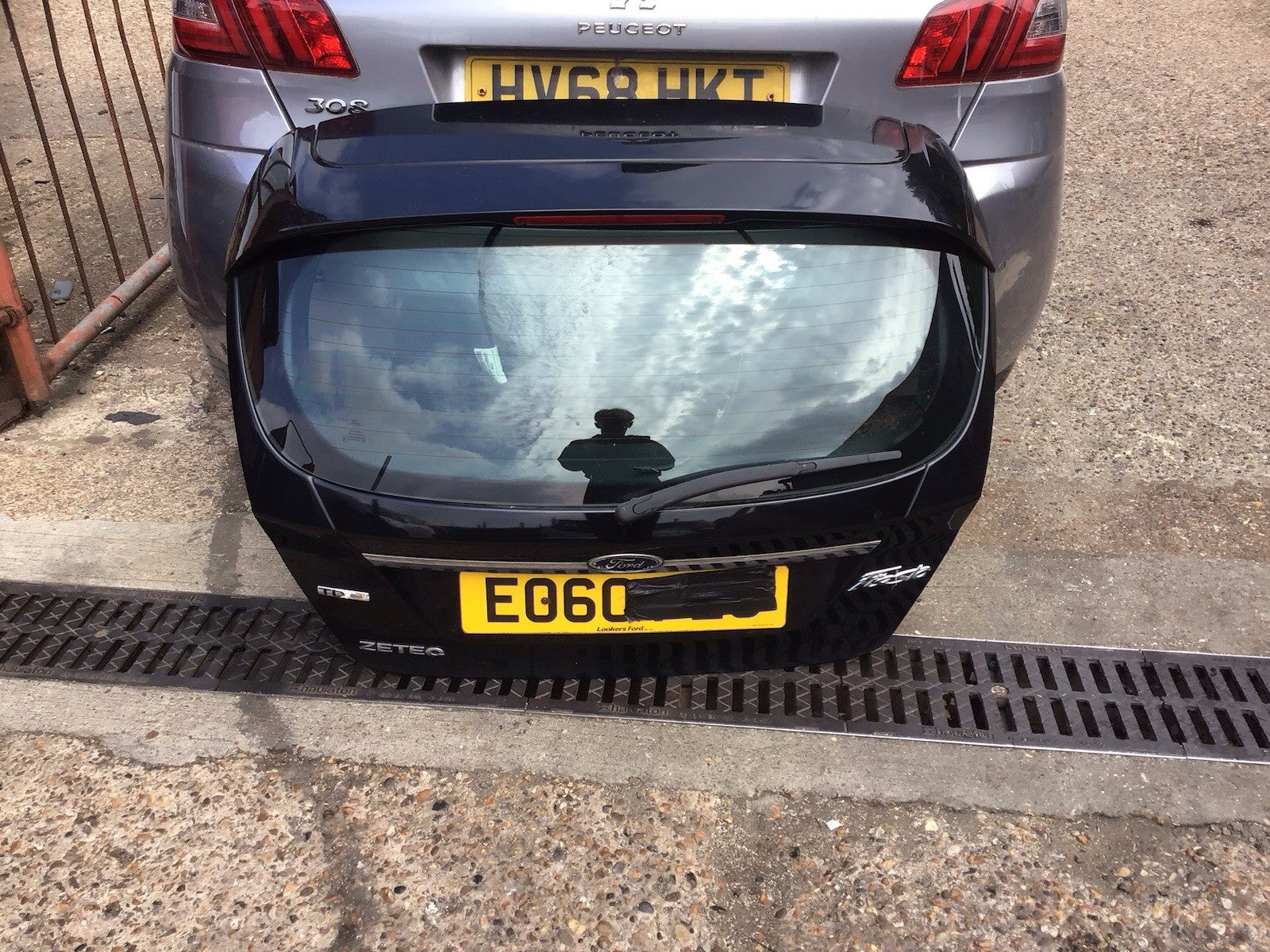 FORD FIESTA MK7 TAILGATE PANTHER BLACK 5 DOOR 2009 20181