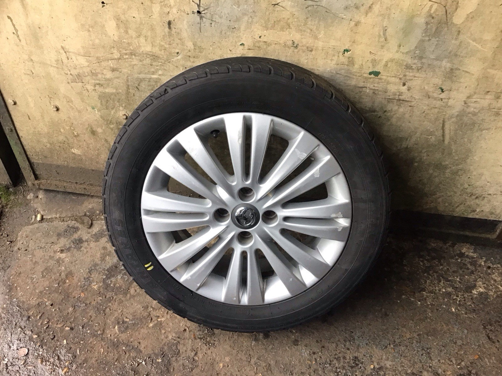 VAUXHALL CORSA D ALLOY WHEEL 16'' 195X55X16 0P058 2006 20141
