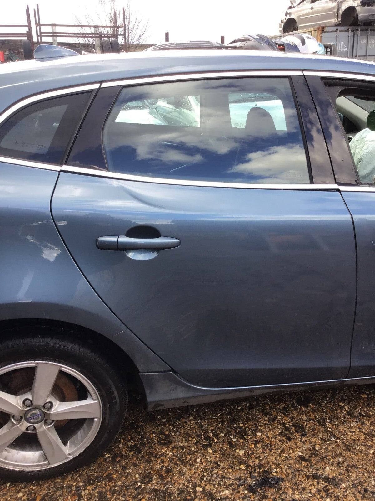 VOLVO V40 DRIVER'S SIDE O/S/R REAR DOOR BIARRITZ BLUE 2012 20191