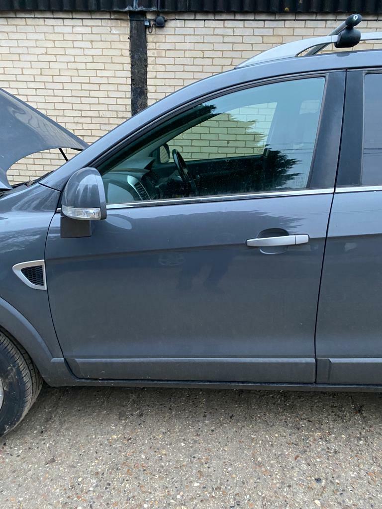 CHEVROLET CAPTIVA N/S PASSENGERS SIDE FRONT DOOR IN GREY 2007 20141