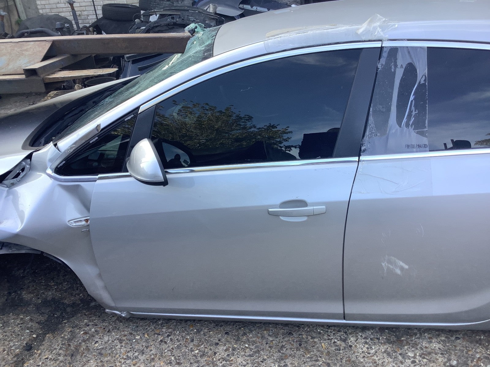 VAUXHALL ASTRA J PASSENGER'S SIDE N/S FRONT DOOR SOVERIGN SILVER Z176 2009 20151