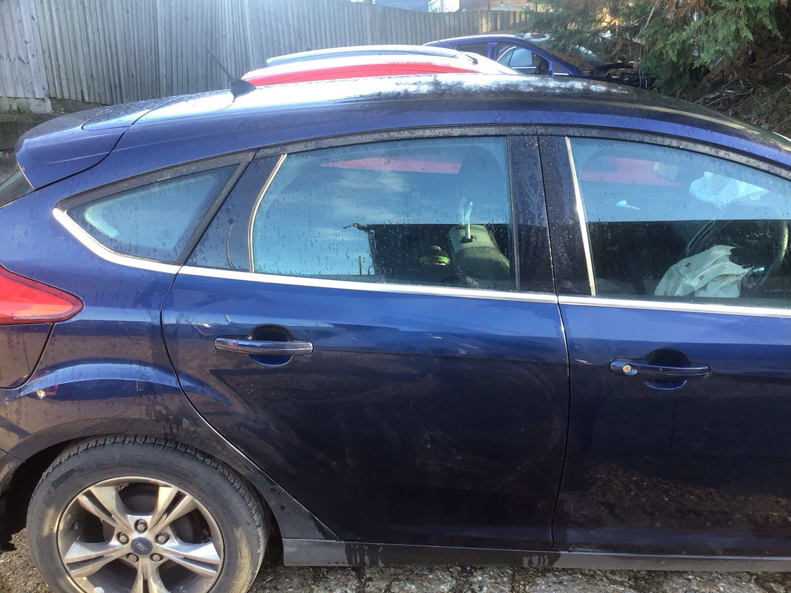 FORD FOCUS MK3 DRIVERS SIDE O/S REAR DOOR INK BLUE METALLIC 2011 20181