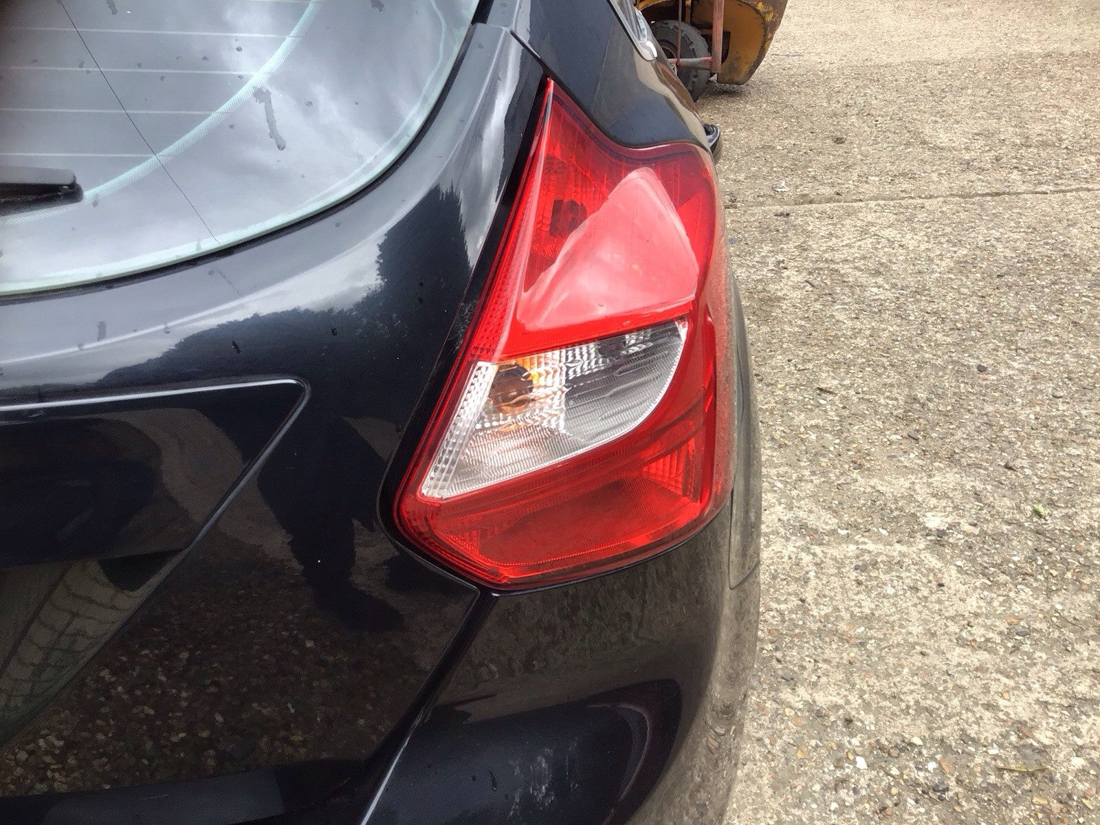 FORD FOCUS MK3 DRIVER'S SIDE O/S REAR LIGHT 5 DOOR HATCHBACK 2011 20140