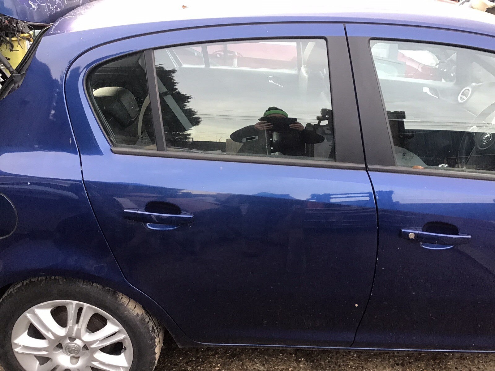VAUXHALL CORSA D DRIVERS SIDE O/S REAR DOOR ULTRA BLUE METALLIC Z21B 2006 20140