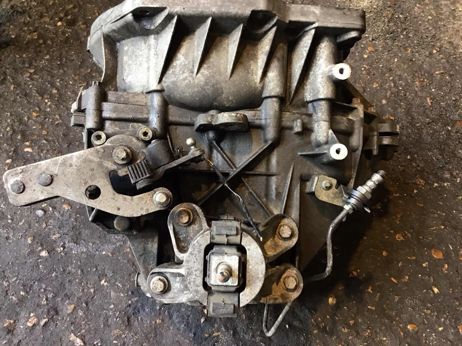 BMW MINI R56 1.6 GEARBOX MANUAL 6 SPEED 72000 MILES 2007 20111