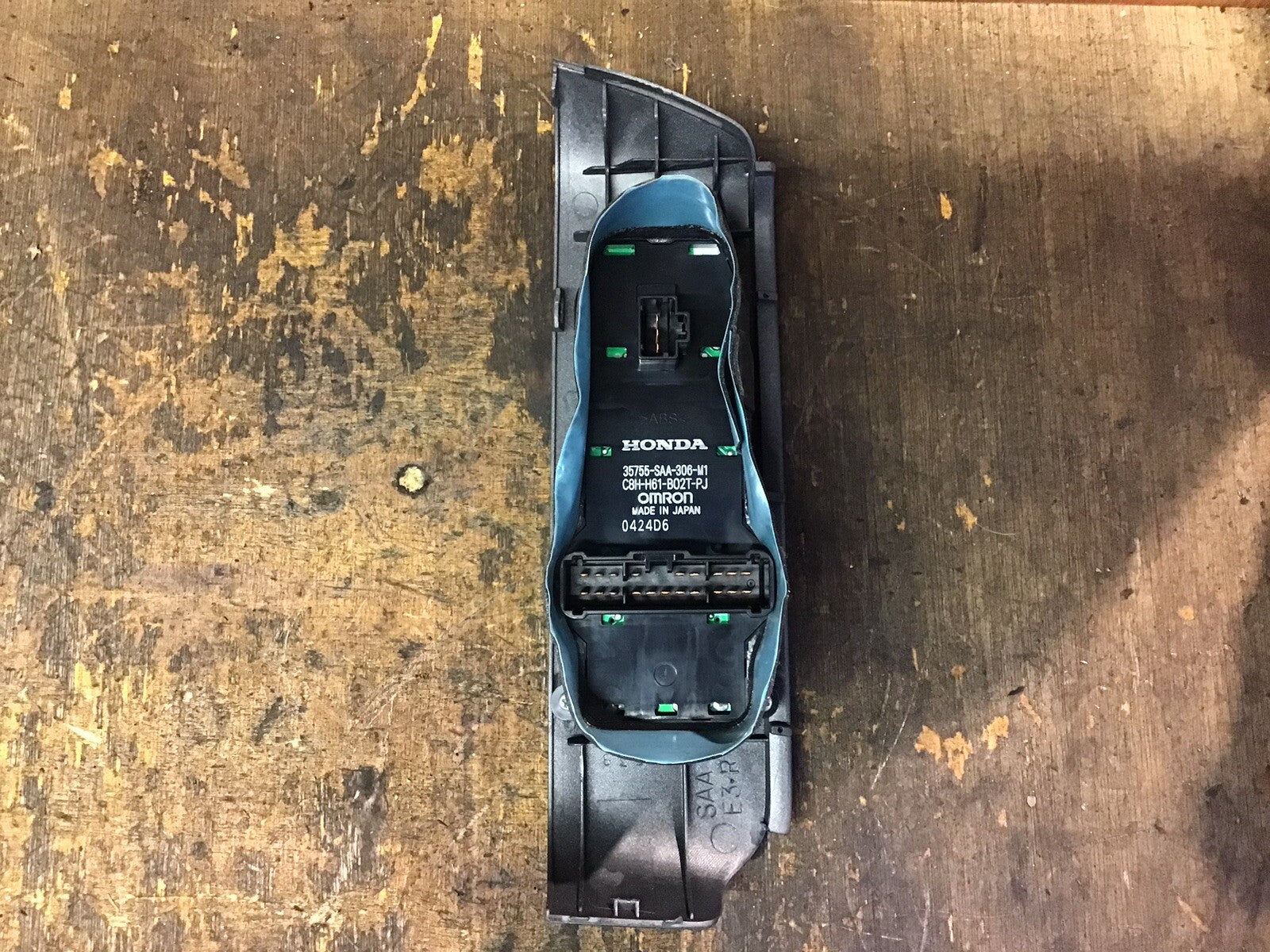 HONDA JAZZ MK2 DRIVERS DOOR WINDOW SWITCH 35755 SAA 306 M1 2002 20080