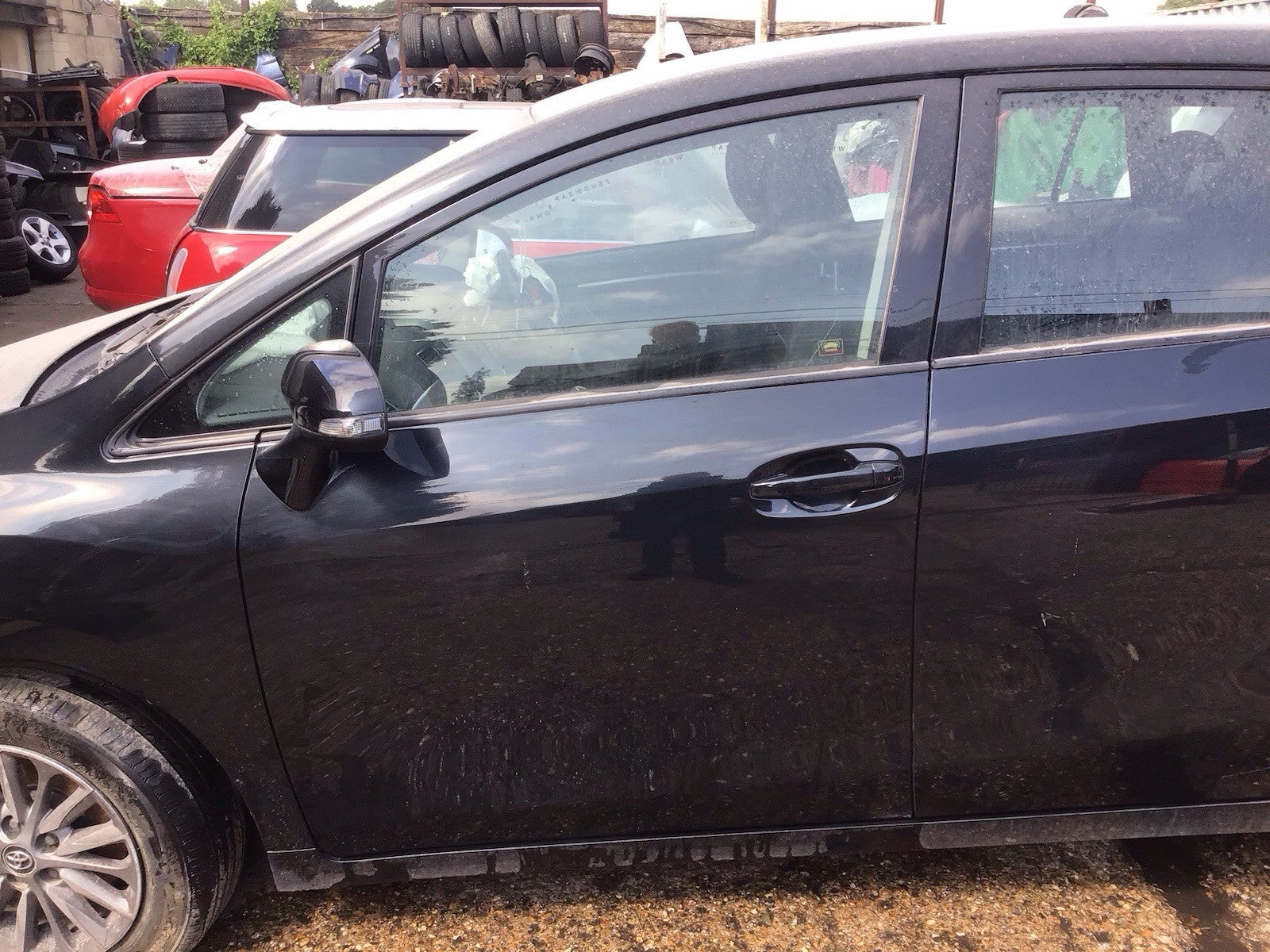TOYOTA VERSO PASSENGER'S SIDE N/S FRONT DOOR ECLIPSE BLACK CODE 209 2013 20181