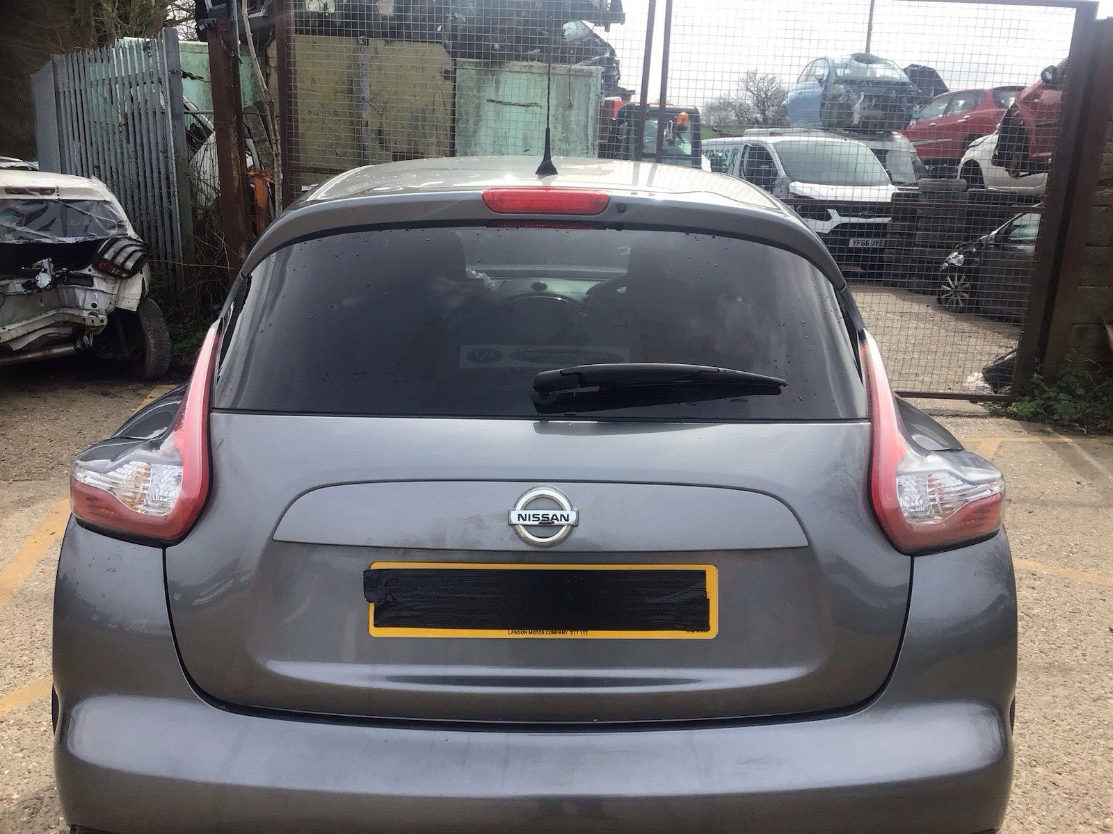 NISSAN JUKE TAILGATE GUN METAL KADA 15 20191