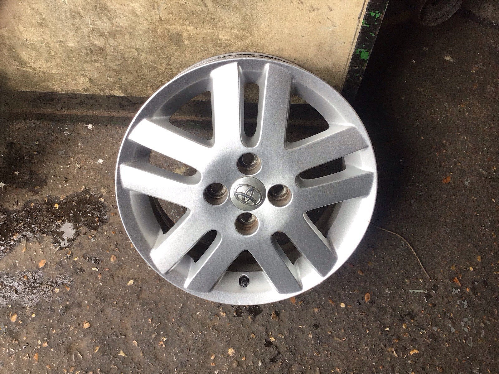 TOYOTA YARIS MK2 ALLOY RIM 15'' PZ406 B0675 ZC 2006 20111