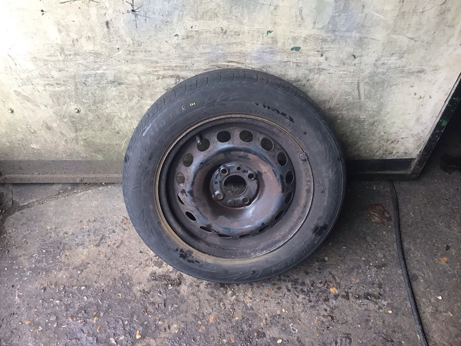 FIAT 500 FORD KA SPARE WHEEL 14'' STEEL RIM TYRE 175X65X14 2009 20211
