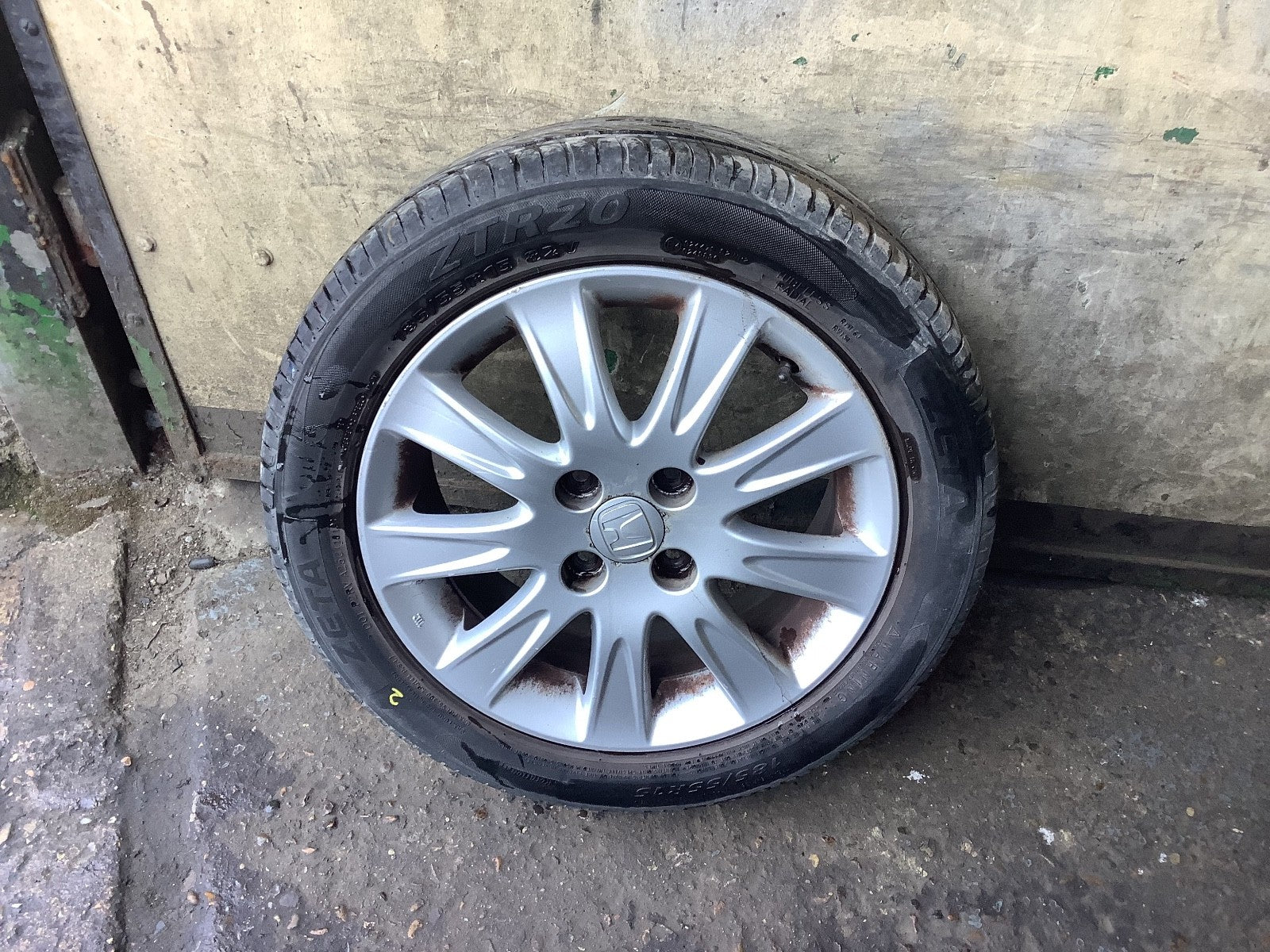 HONDA JAZZ MK2 ALLOY WHEEL 15'' TYRE 185X55X15 SAA 560F 2002 20090