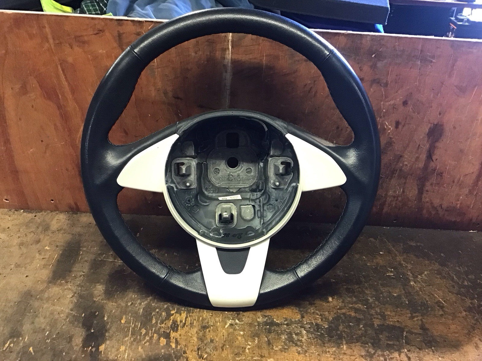 FORD KA MK2 DRIVERS STEERING WHEEL 61993150C 2008 20150