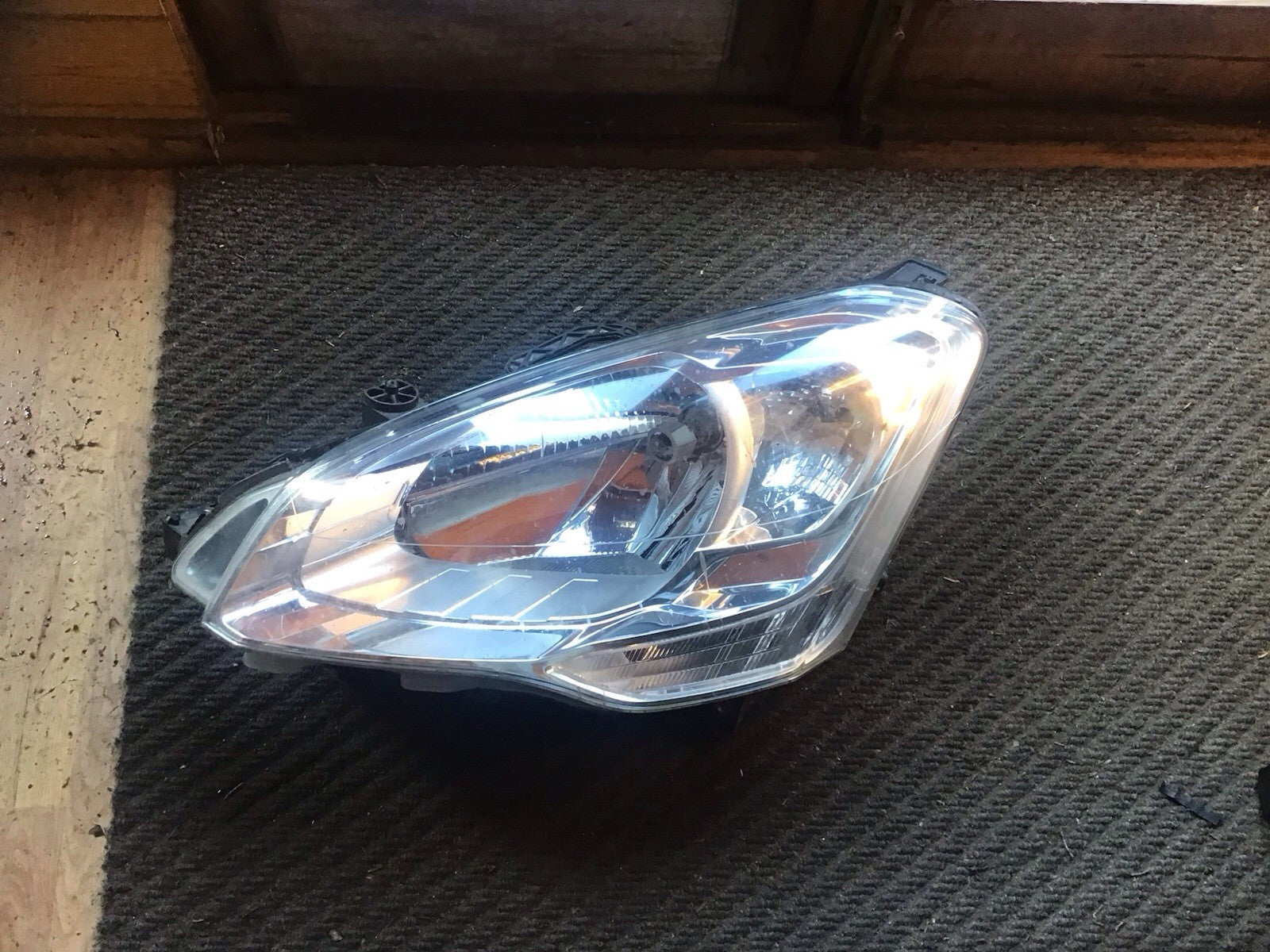CITROEN BERLINGO MK2 PASSENGER'S SIDE N/S HEADLIGHT 89318055 2012 20151