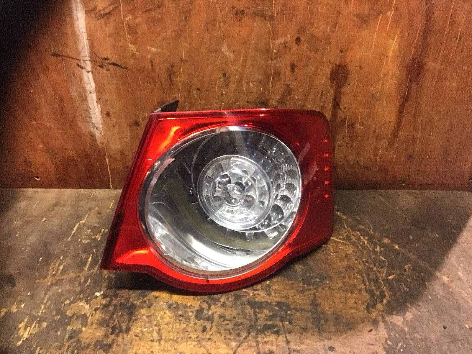 VOLKSWAGEN JETTA PASSENGER'S SIDE N/S REAR LIGHT REAR LIGHT CLUSTER 1K5945096G0