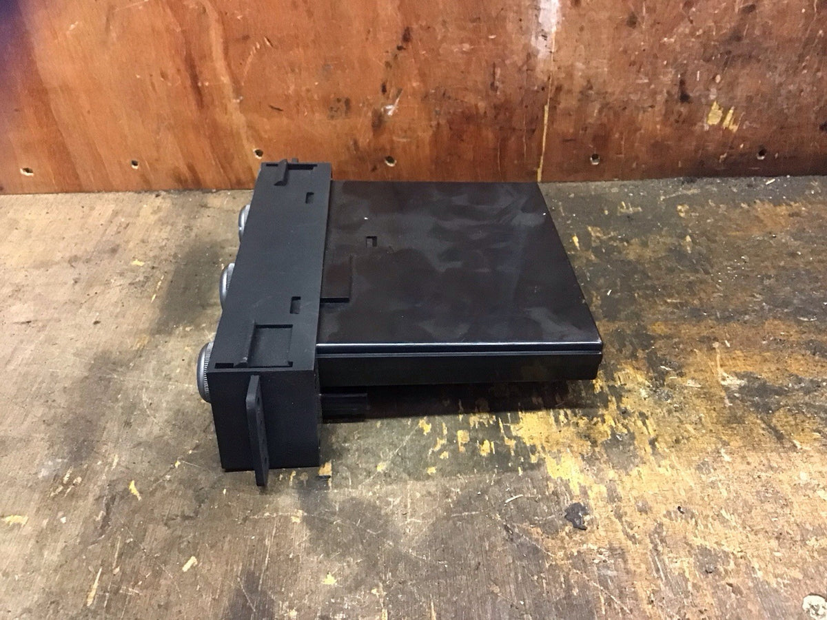 MITSUBISHI SHOGUN MK3 HEATER CLIMATE CONTROL UNIT SWITCH  MR958005 2000 20065