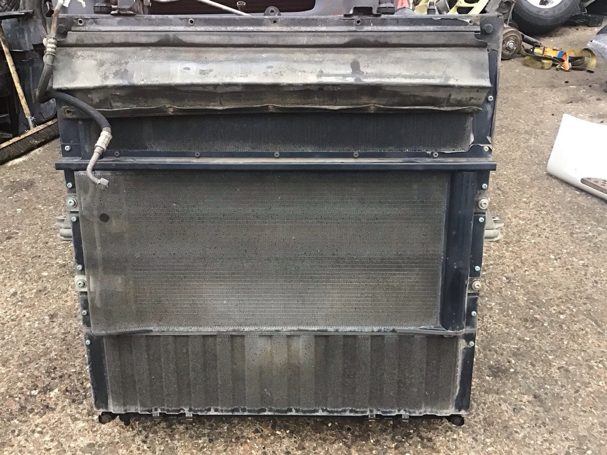 MAN TGX 24.260 RADIATOR ENGINE COOLANT RADIATOR  81.06100 6875 2015 20201