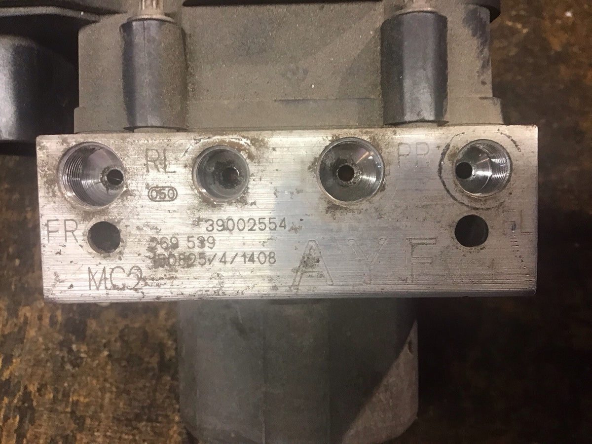 VAUXHALL CORSA E ABS PUMP 39002554 AYF 2015 20191