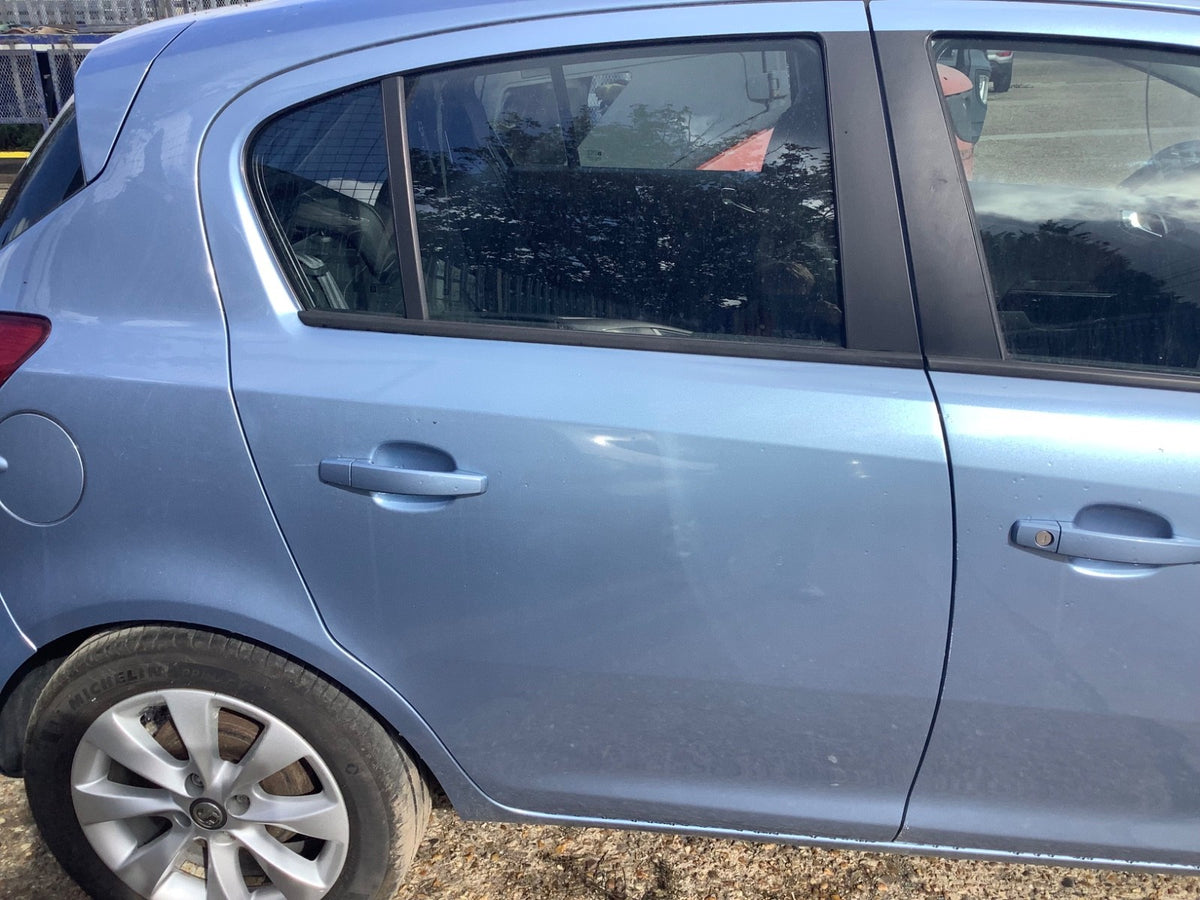 VAUXHALL CORSA D DRIVER SIDE O/S REAR DOOR CRINAN BLUE Z22R 5 DOOR 2006 20145