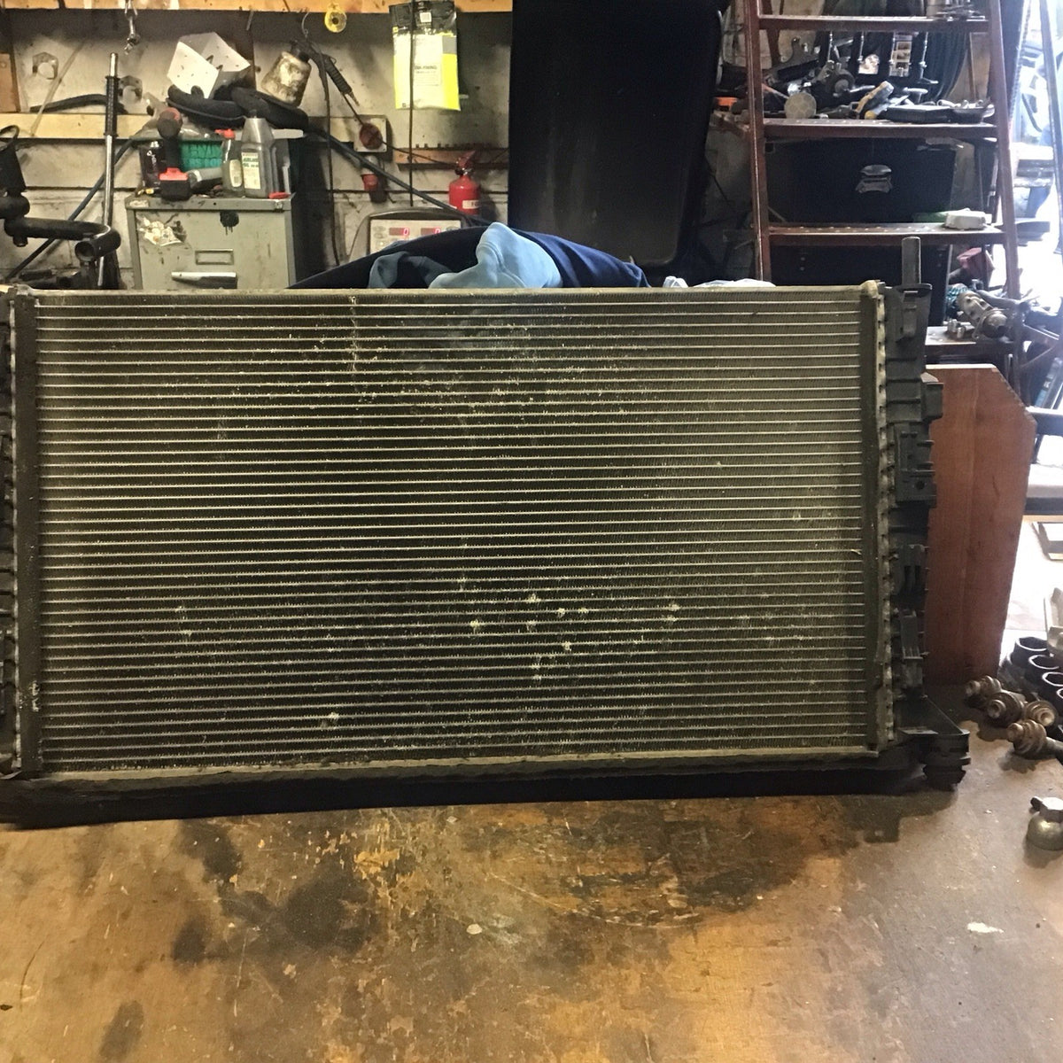 FORD FOCUS MK2 WATER COOLANT COOLING RADIATOR  PETROL 3M5H8005RK  2005 20104