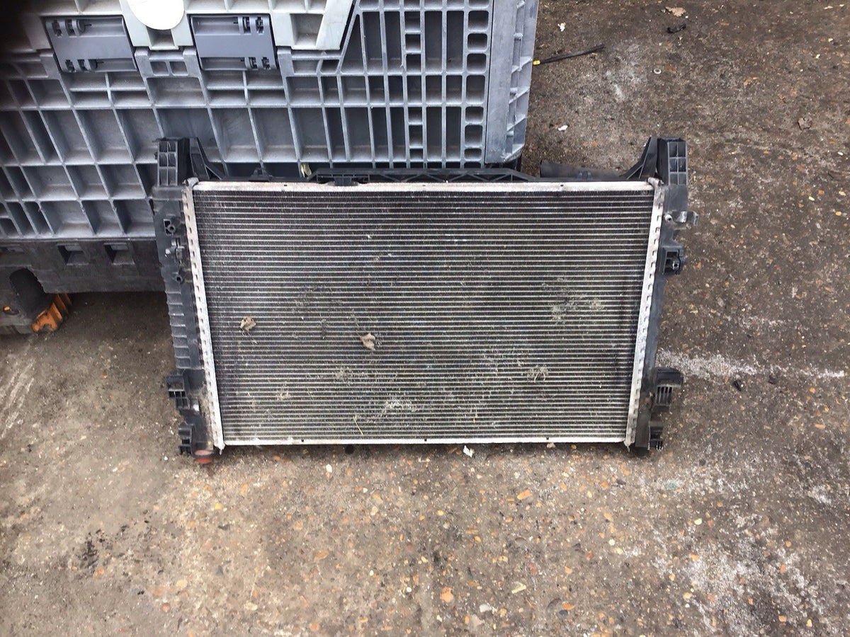 MERCEDES A CLASS W169  RADIATOR FAN COWLING 1137328294  2005 20125