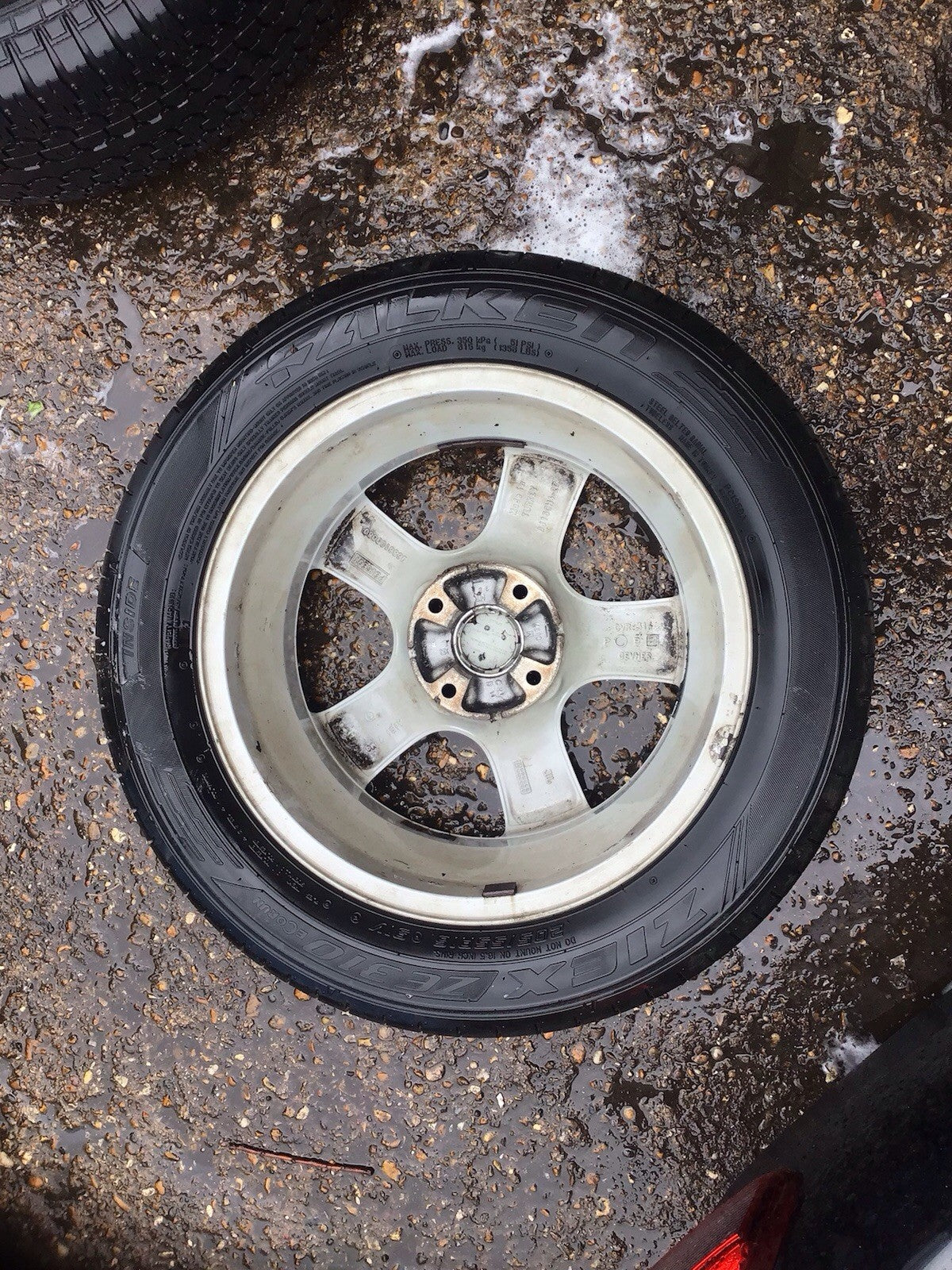 PEUGEOT 207 ALLOY WHEEL 15'' 9686100080 TYRE 205X55X15 2006 20127