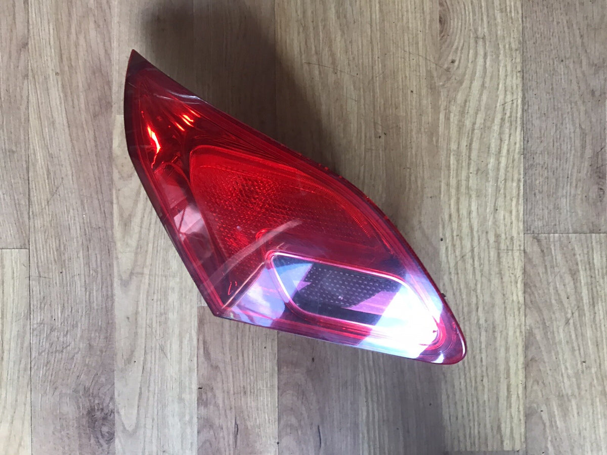 VAUXHALL ASTRA J PASSENGER'S SIDE N/S INNER REAR LIGHT 5 DOOR 2009 20121