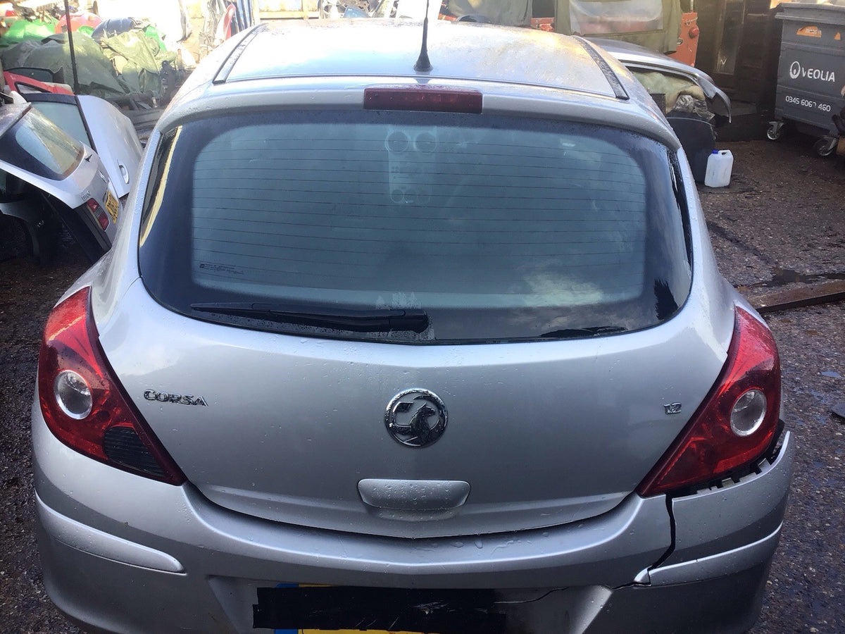 VAUXHALL CORSA D TAILGATE STAR SILVER Z157 3 DOOR MODEL 2006 20143