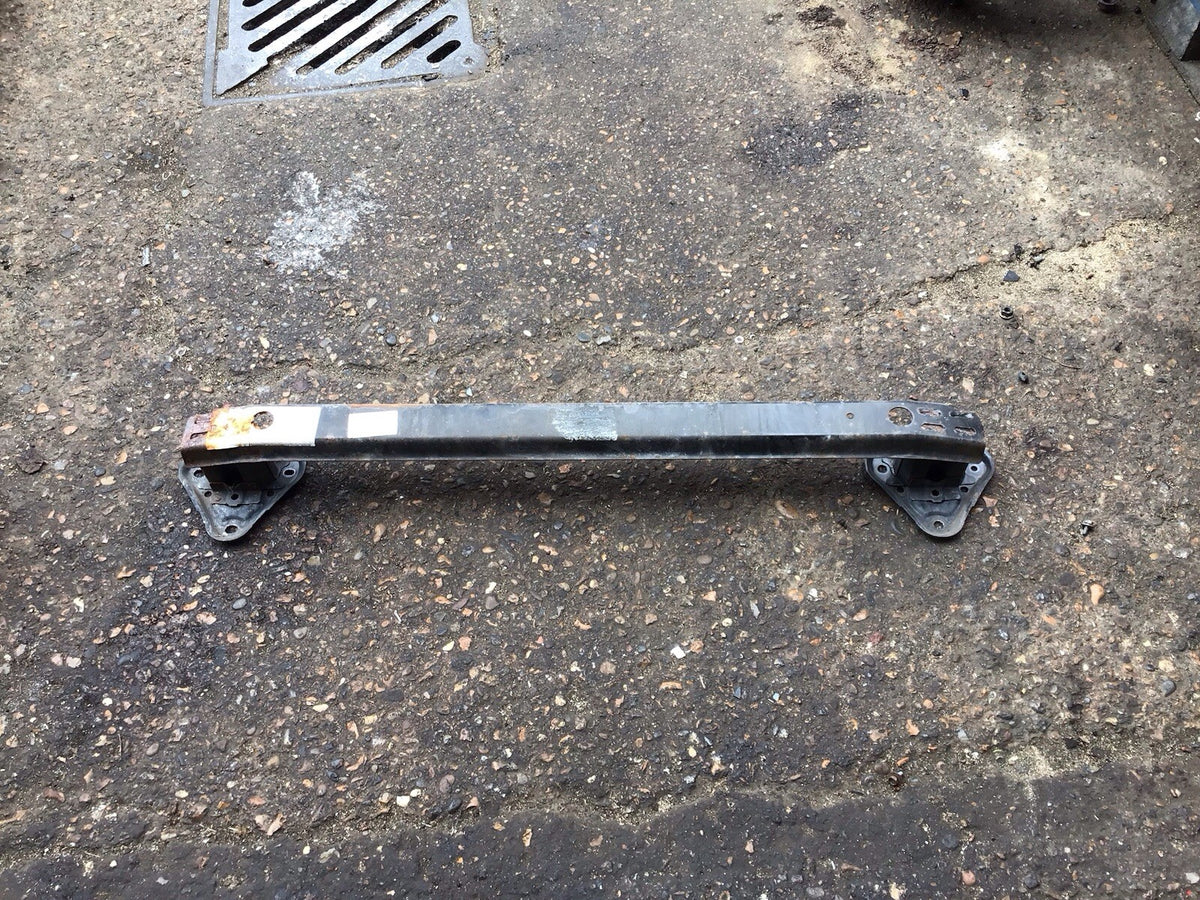 TOYOTA YARIS MK2 REAR SUPPORT BAR CRASH BAR 2007 20110
