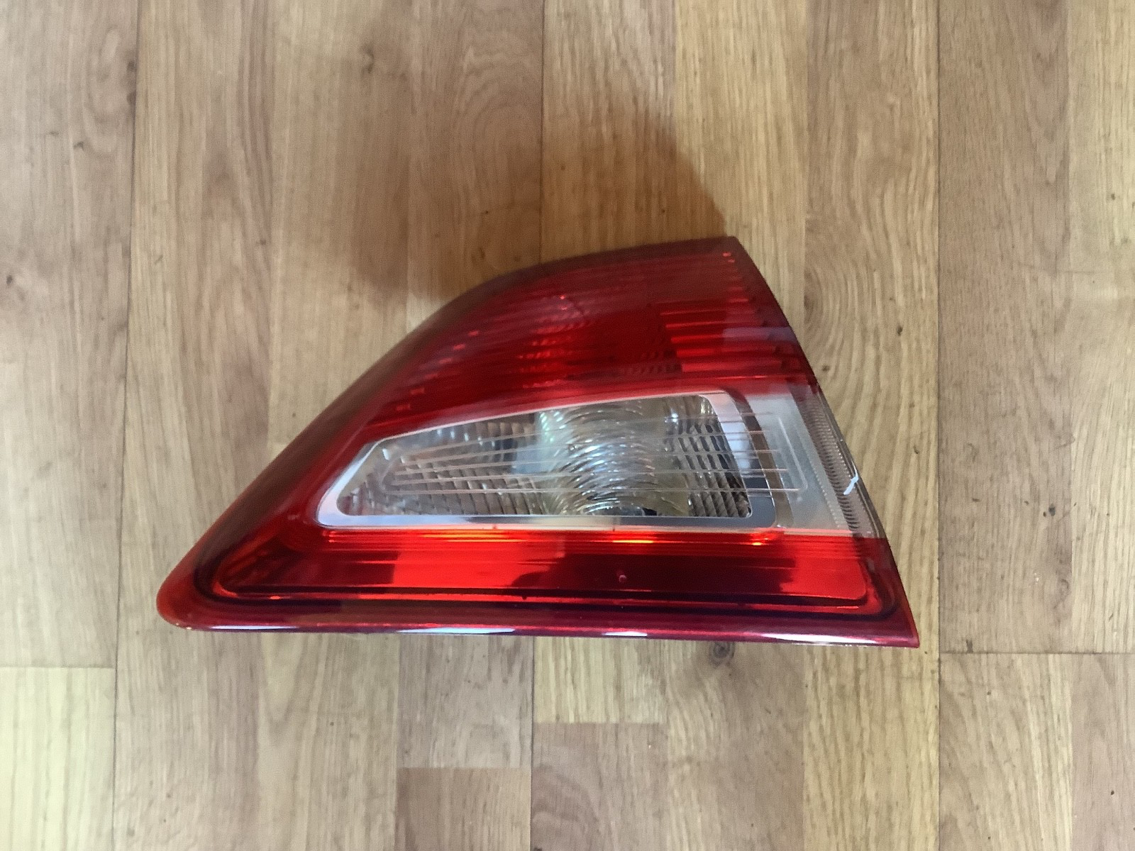 FORD C MAX PASSENGER'S SIDE N/S INNER REAR LIGHT AM51 13A603 BE 2010 20151