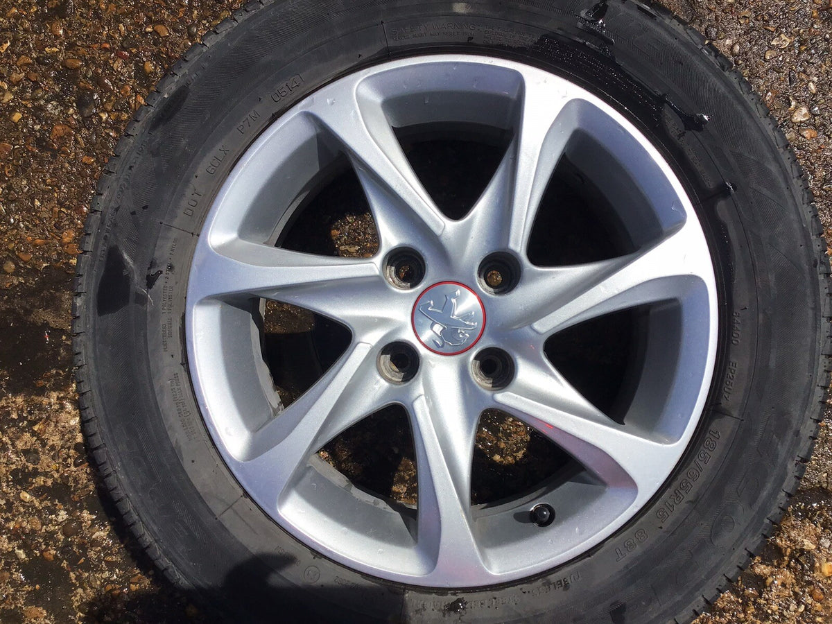 PEUGEOT 208 MK1 ALLOY WHEEL 15'' 9673773577 TYRE 185/65R15 2012 20184