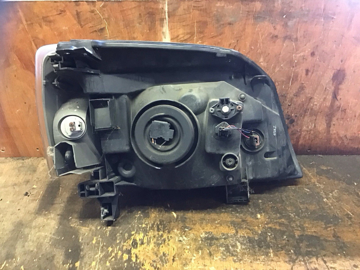 NISSAN Z TRIAL MK1 PASSENGER'S SIDE N/S HEADLIGHT 2002 20075