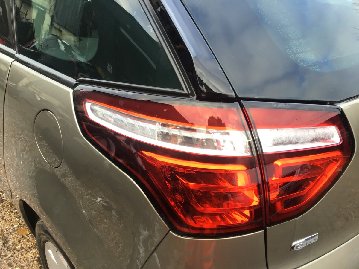 CITROEN C4 PICASSO PASSENGER'S SIDE N/S/R REAR LIGHT OUTER 2008 20131